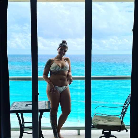 Meet your Posher, Robyn - Picture 5 of 7